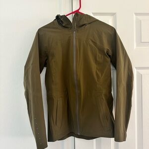 Lululemon olive rain jacket